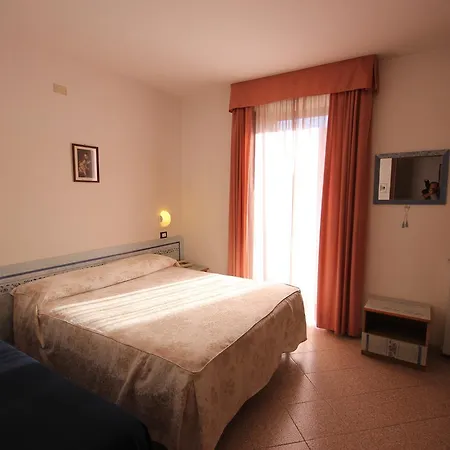 Piemontese 2* Imperia