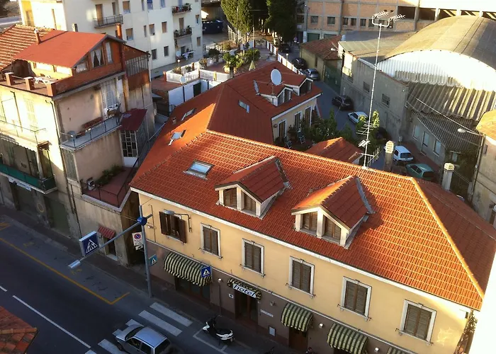 Piemontese 2* Imperia