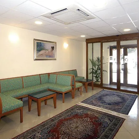 호텔 Piemontese 2*