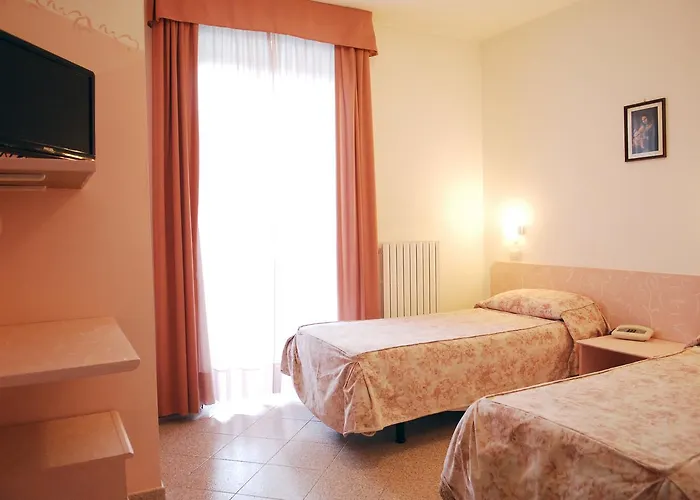 Piemontese 2* Imperia