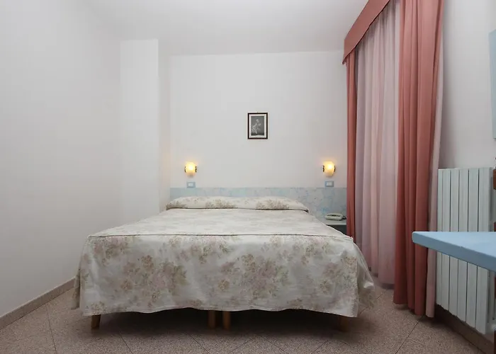 Szálloda Piemontese 2*