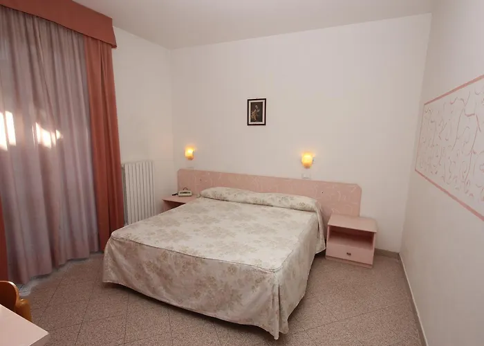 Szálloda Piemontese 2*